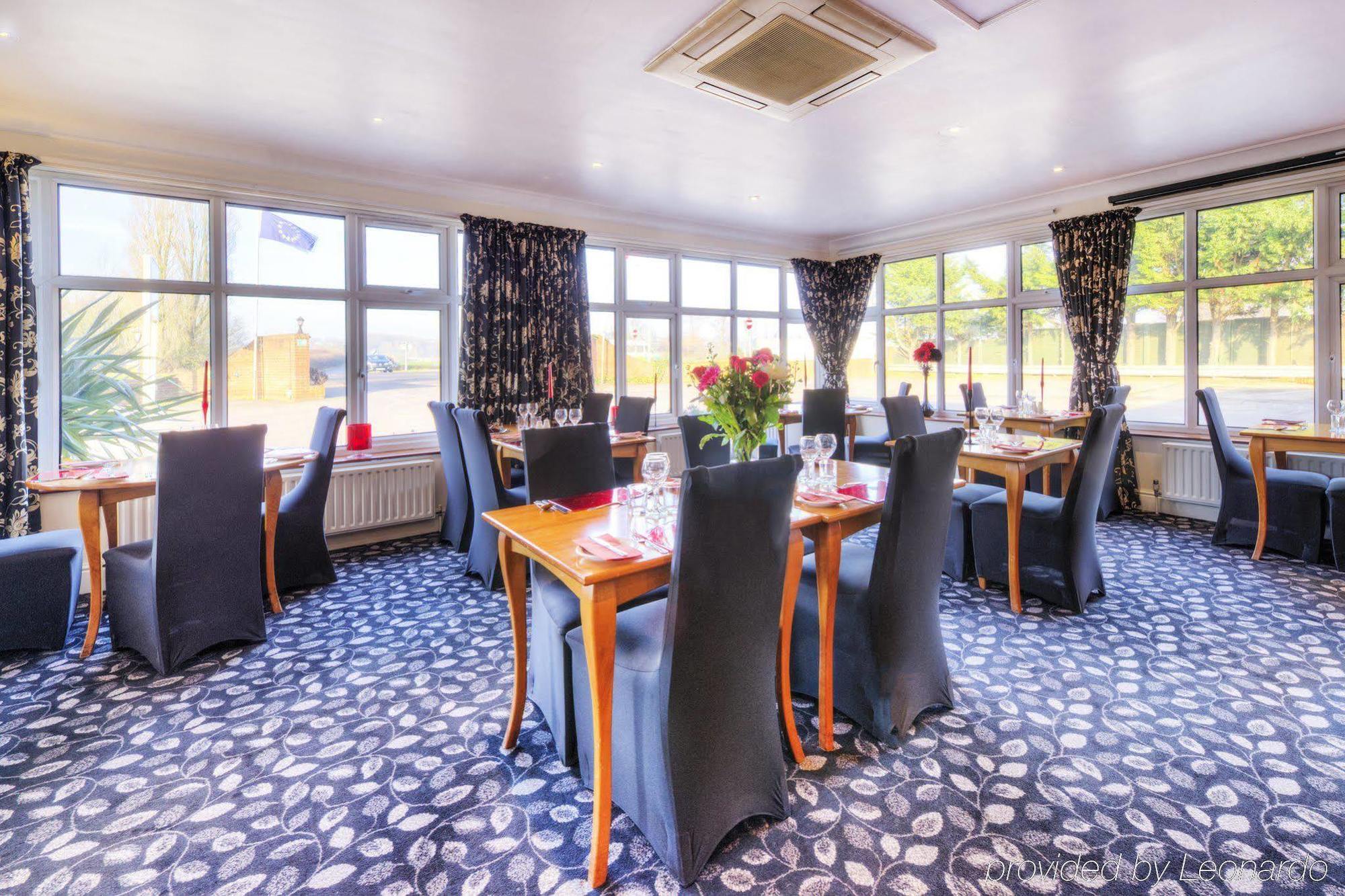 Flexistay Reading West Aparthotel - With Communal Kitchen Use المظهر الخارجي الصورة