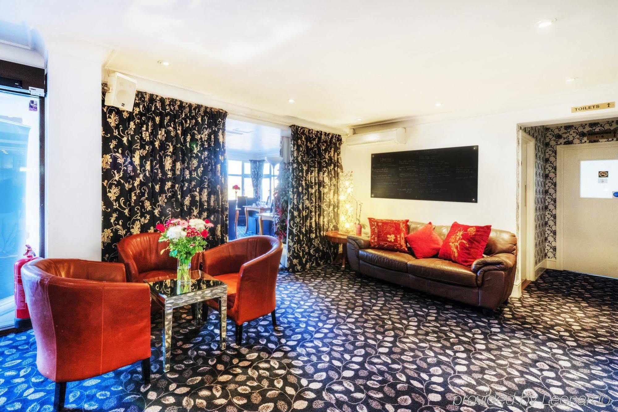 Flexistay Reading West Aparthotel - With Communal Kitchen Use المظهر الخارجي الصورة